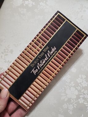 Too Faced Born This Way Natural Nudes Eye Shadow Palette